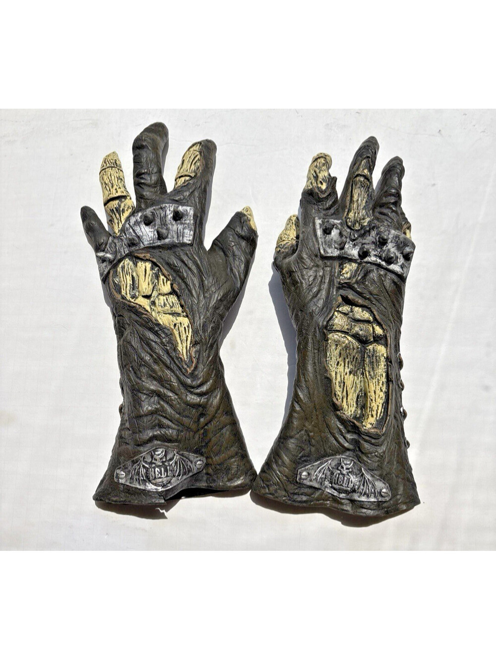 2000 Disguise Inc. Hell Riders Costume Glove Halloween Prop Vintage Zombie Hands
